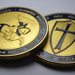 Large Masonic Knights Templar 24ct Gold Coin with Blue Enamel. Freemasonry/Masons/Freemasons Lodge/Order Capsule