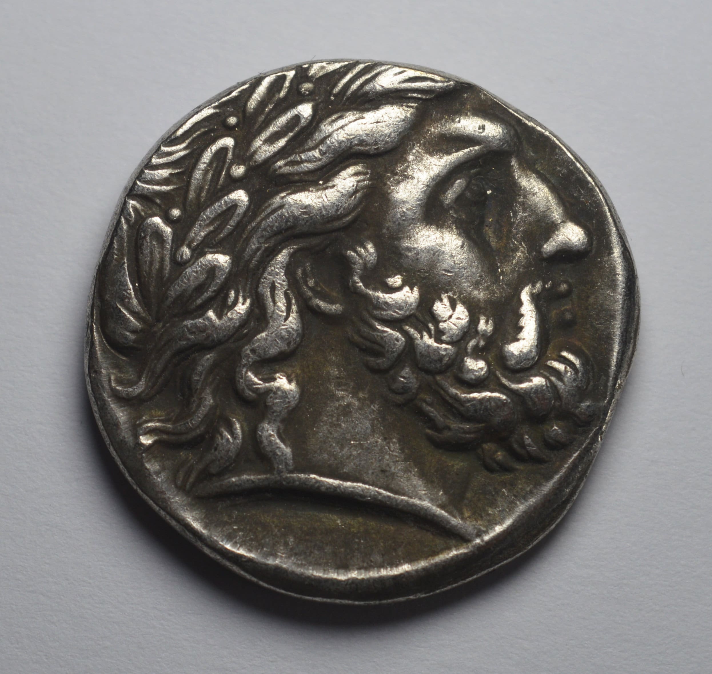 紀元前350年古代ギリシャマケドニア銀テトラドラクマ貨。フィリップ2世