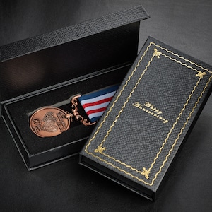 Our 60th Diamond Wedding Anniversary Medal in Presentation Case. Long Service and Bravery in the Field. Gift/Present Husband/Wife. Bronze