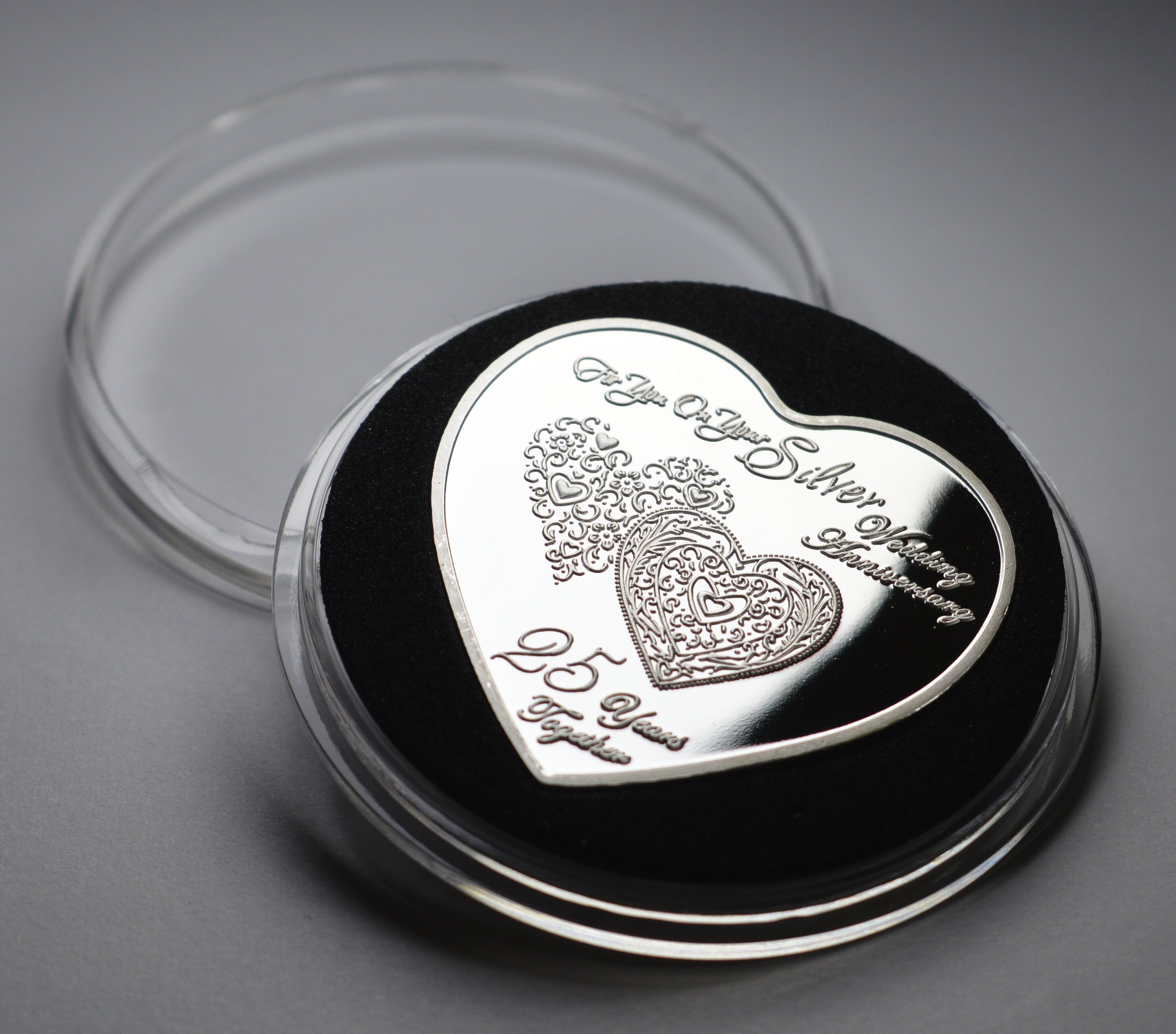 25th SILVER WEDDING ANNIVERSARY Heart Shaped Commemorative in Capsule ...