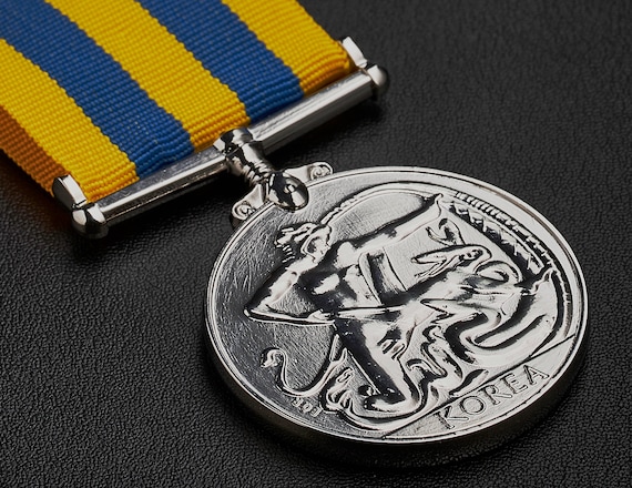 Medaglia originale Purple Heart della guerra di Corea degli anni Medaglia originale Purple Heart della guerra di Corea degli anni