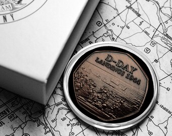 D-DAY LANDINGS 1944 Antique Bronze Commemorative Coin in Gift Box. WW2 Operation Overlord, Battle of Normandy, Allied Invasions, Omaha