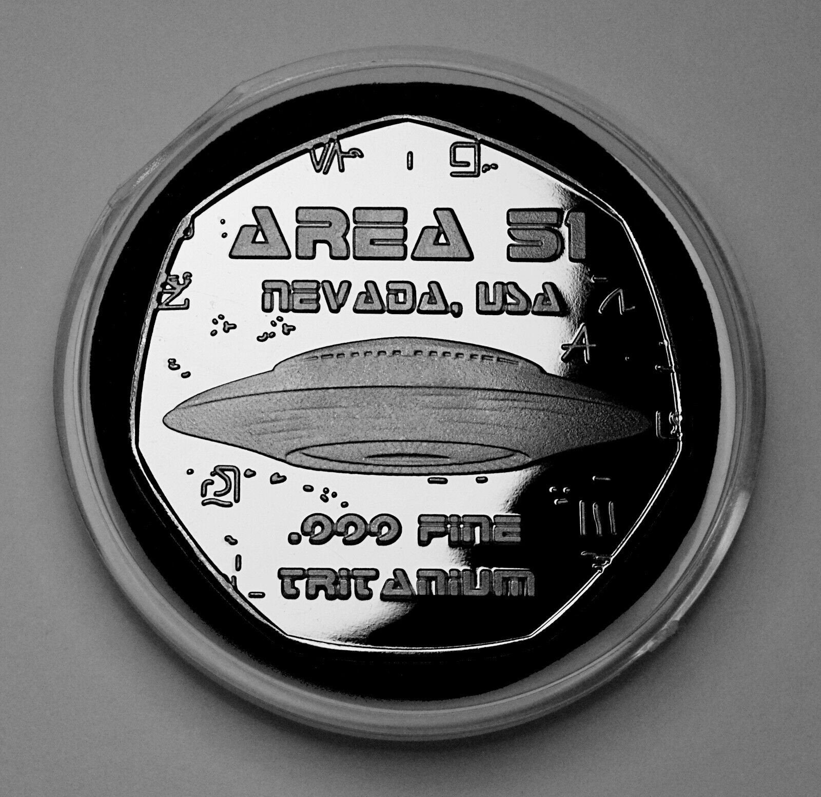 非常に希少な .999「トリタニウム」エイリアンコイン/カプセル入り遺物。エリア 51。UFO/宇宙船 - Etsy 日本