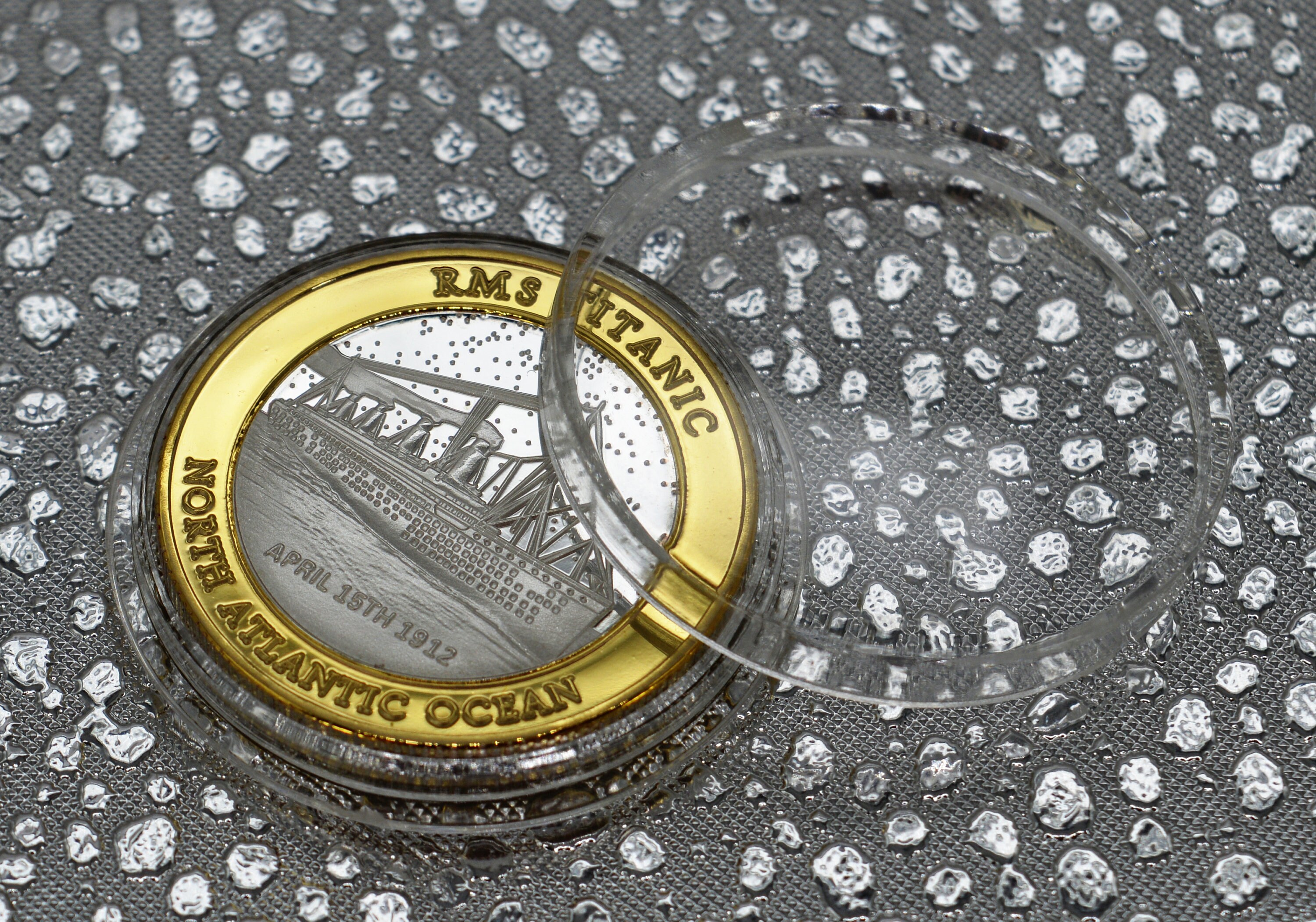 Médaille Commémorative Titanic 1912 – Pièce Métal 4 Cm – Plaqué Or – Cadeau Collectionneur Passionné D'histoire
