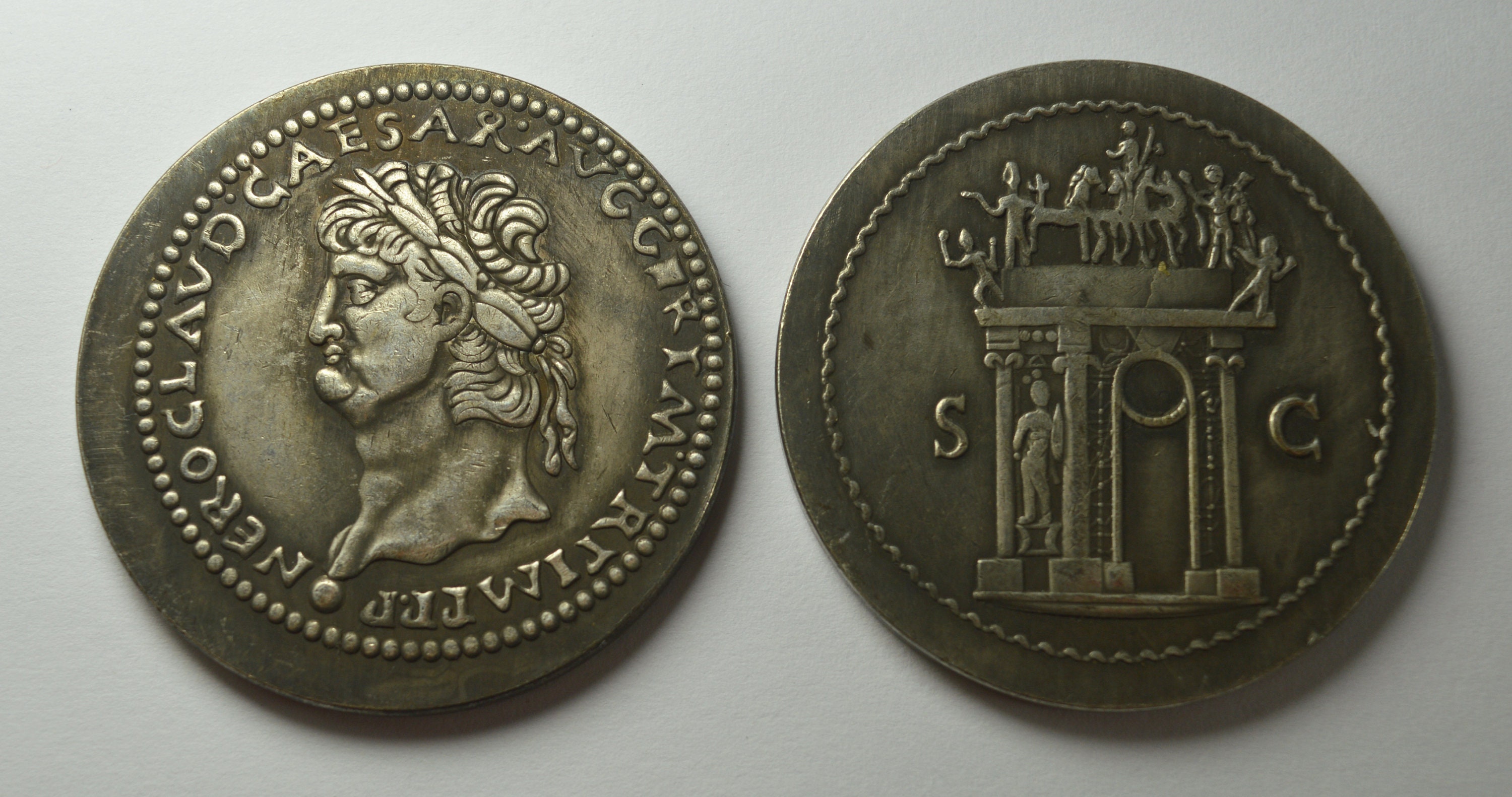 大型ローマ皇帝ネロ・セステルティウス銀貨 3.7 cm 20g .925 銀