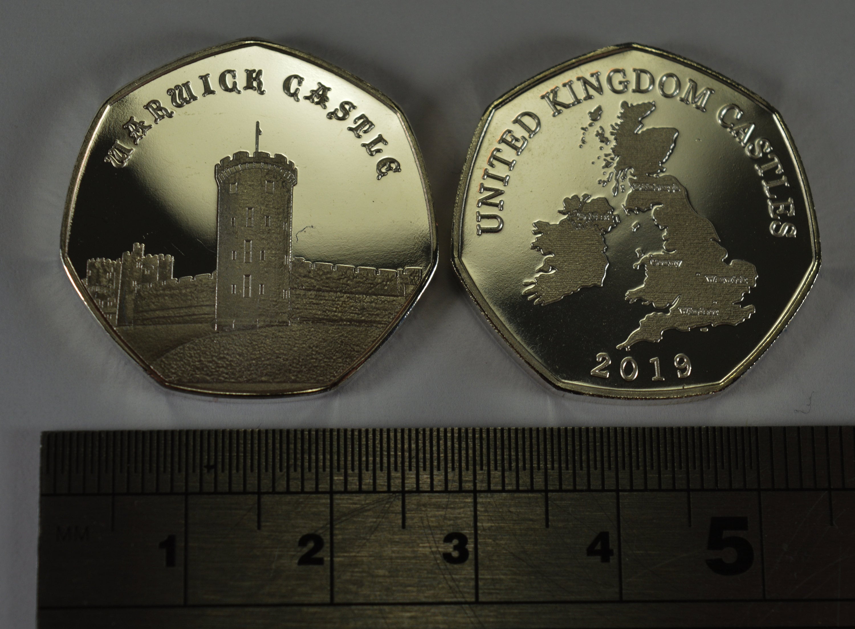 ワーウィック城 シルバー記念コインアルバム/50ペンス コレクター 2019