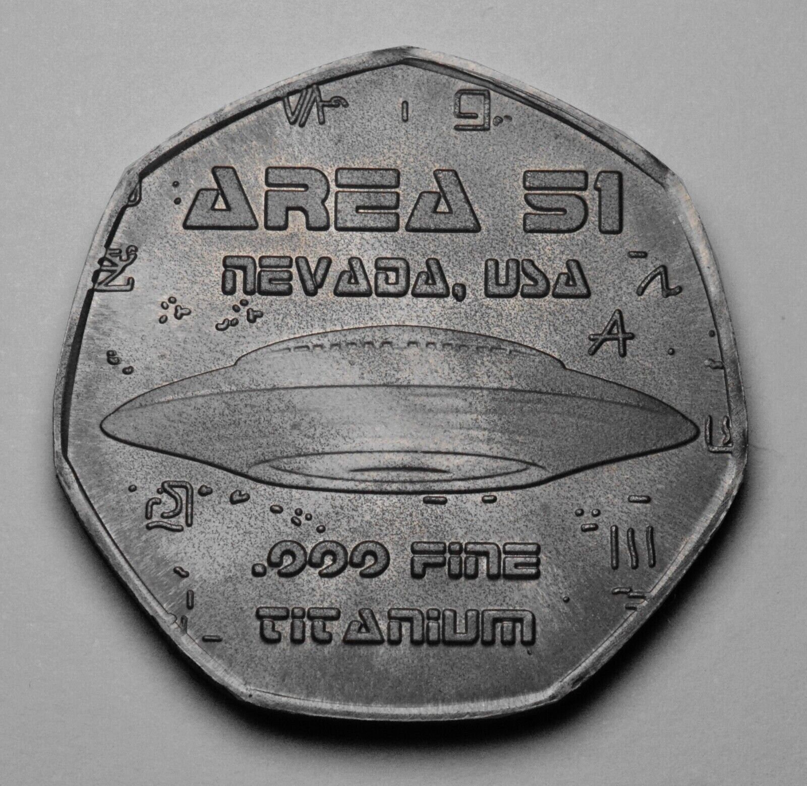 非常に珍しい .999 チタンのエイリアン コイン/カプセル入り遺物。エリア 51。UFO/宇宙船 ネバダ州/米国 - Etsy 日本