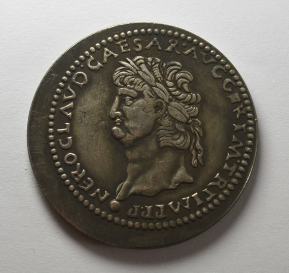 Nero silver hotsell