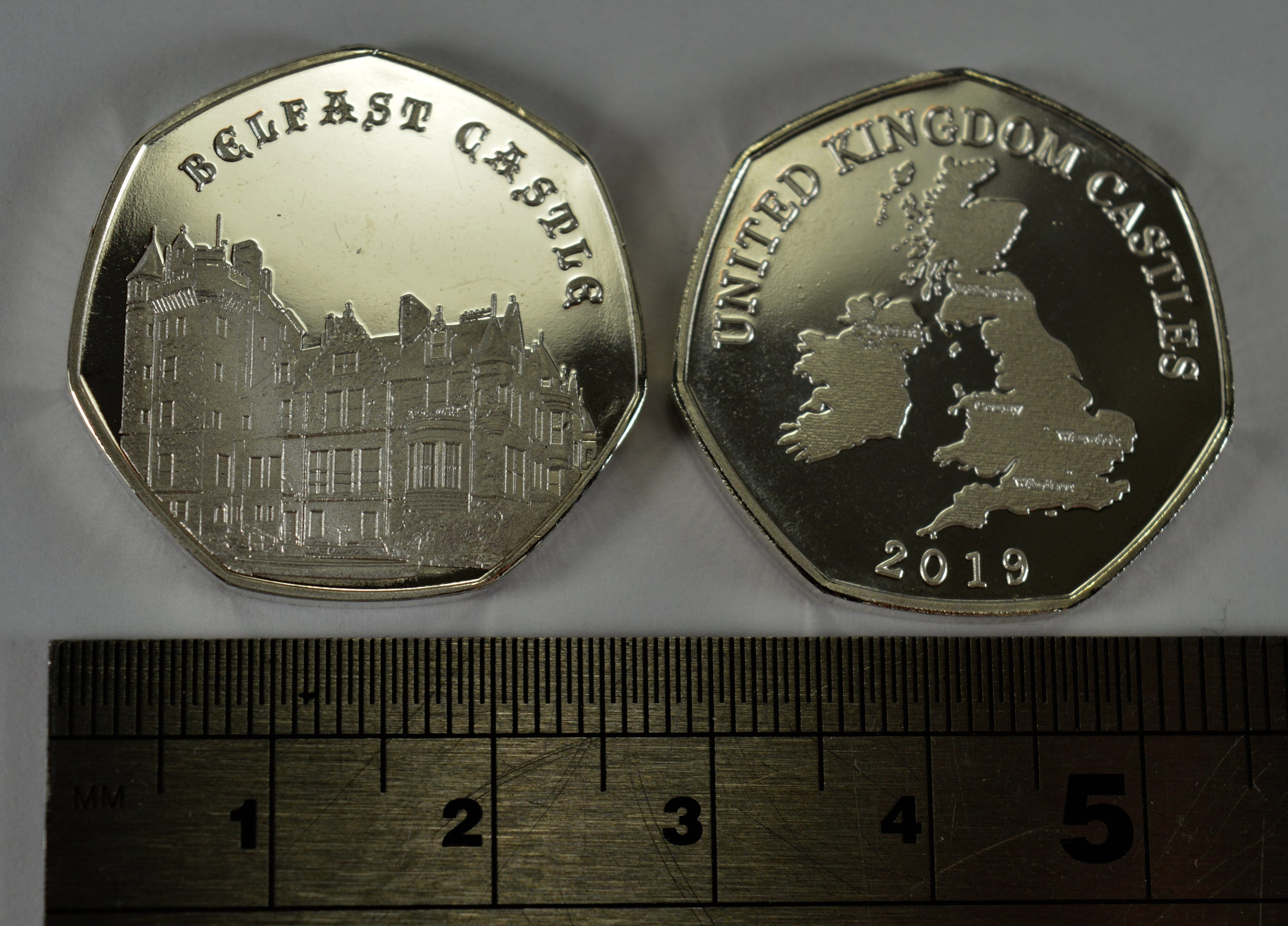 ベルファスト城 シルバー記念コインアルバム/50ペンス コレクター 2019年新シリーズ - Etsy 日本