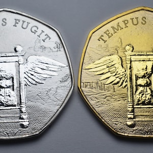 Brand New Pair of Memento Vivere Silver & 24ct Gold Reminder Coins. Tempus Fugit. Stoic/Reflection/Latin Commemorative.