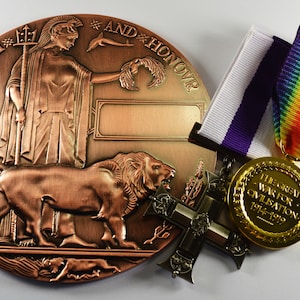 Full Size Bronze World War 1 Memorial/Death Plaque and Medals. George V Cross, Victory Medal