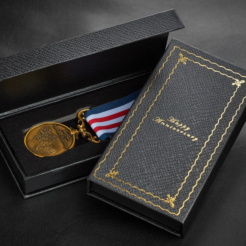 Long Gift Item Example Long Service Gifts - 60+ Gift Ideas for 2026