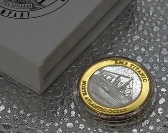 Moeda comemorativa RMS TITANIC 'Dual Metal' em prata e ouro 24 quilates em presente/apresentação/vitrine/caixa. Transatlântico, White Star Line, 1912
