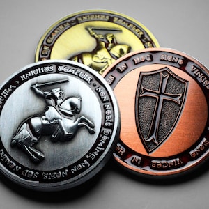 Trio of Masonic Knights Templar Antique Gold, Copper & Nickel Silver Commemoratives with Red Enamel. Capsules. Freemasonry/Masons