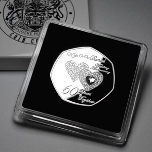 Für Sie zu unserem 60-jährigen DIAMANT-HOCHZEITS-GEBURTSTAG Diamante Edelstein. Hartschalenkoffer. Geschenk/Geschenk Mann/Frau/Ehe. 60 Jahre