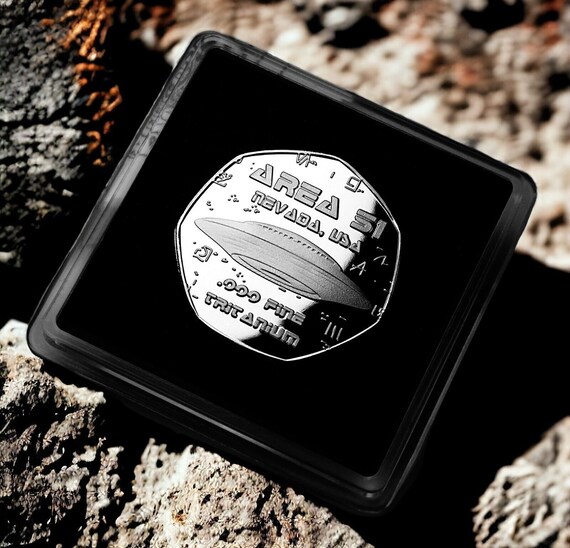 Extremely Rare .999 'TRITANIUM' Alien Coin/artefact in Gift Case