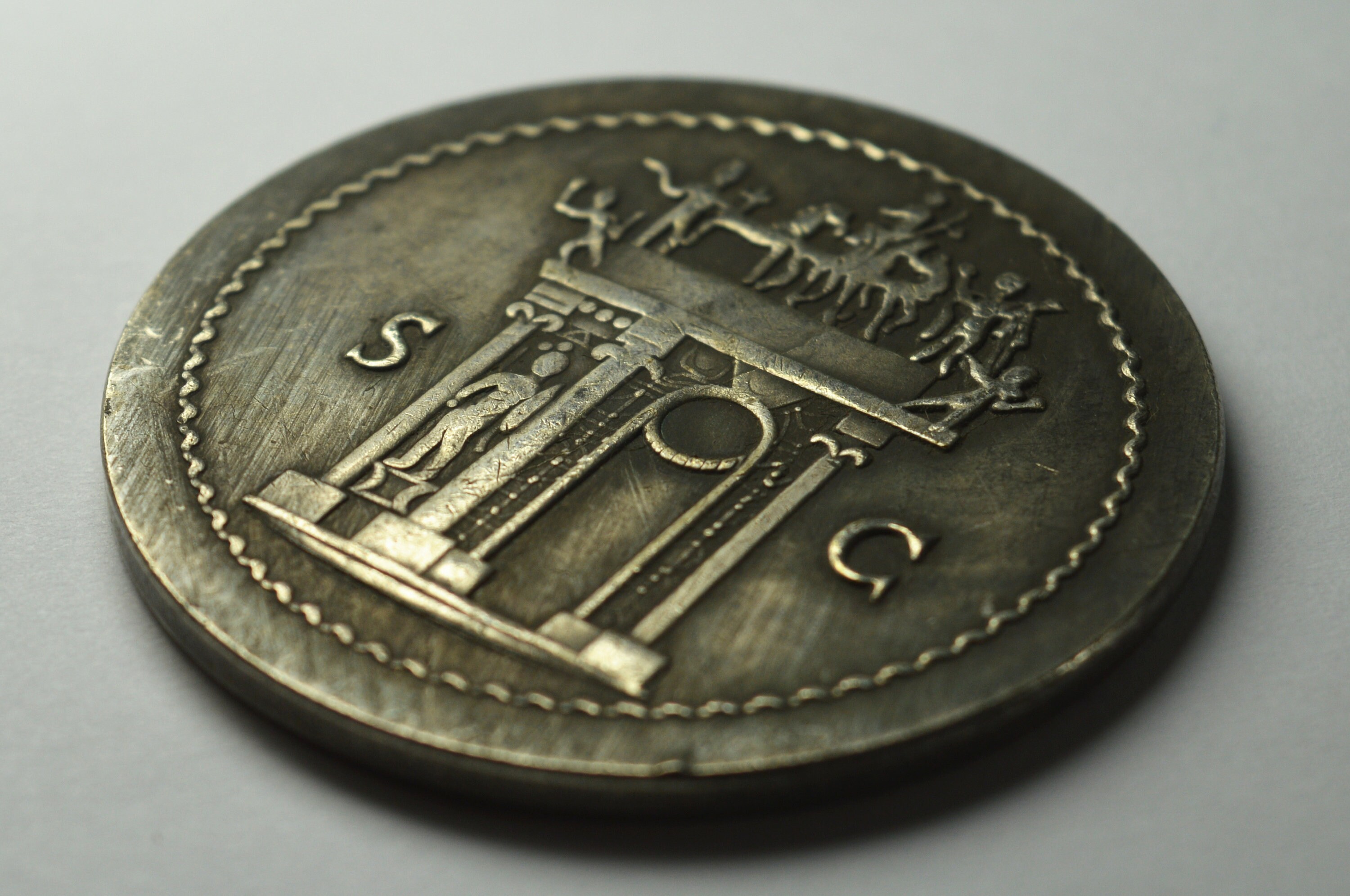 TKC028 ネロのデナリウス 大型ローマ皇帝ネロ・セステルティウス銀貨 3.7 cm 20g .925 銀