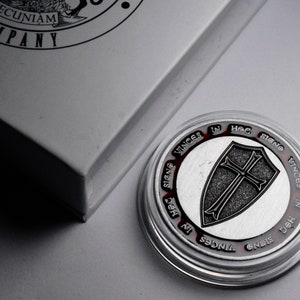 Masonic Knights Templar Antique Nickel Silver Commemorative in Gift/Presentation Box. Red Enamel. Freemasonry/Masons/Freemasons Lodge/Order