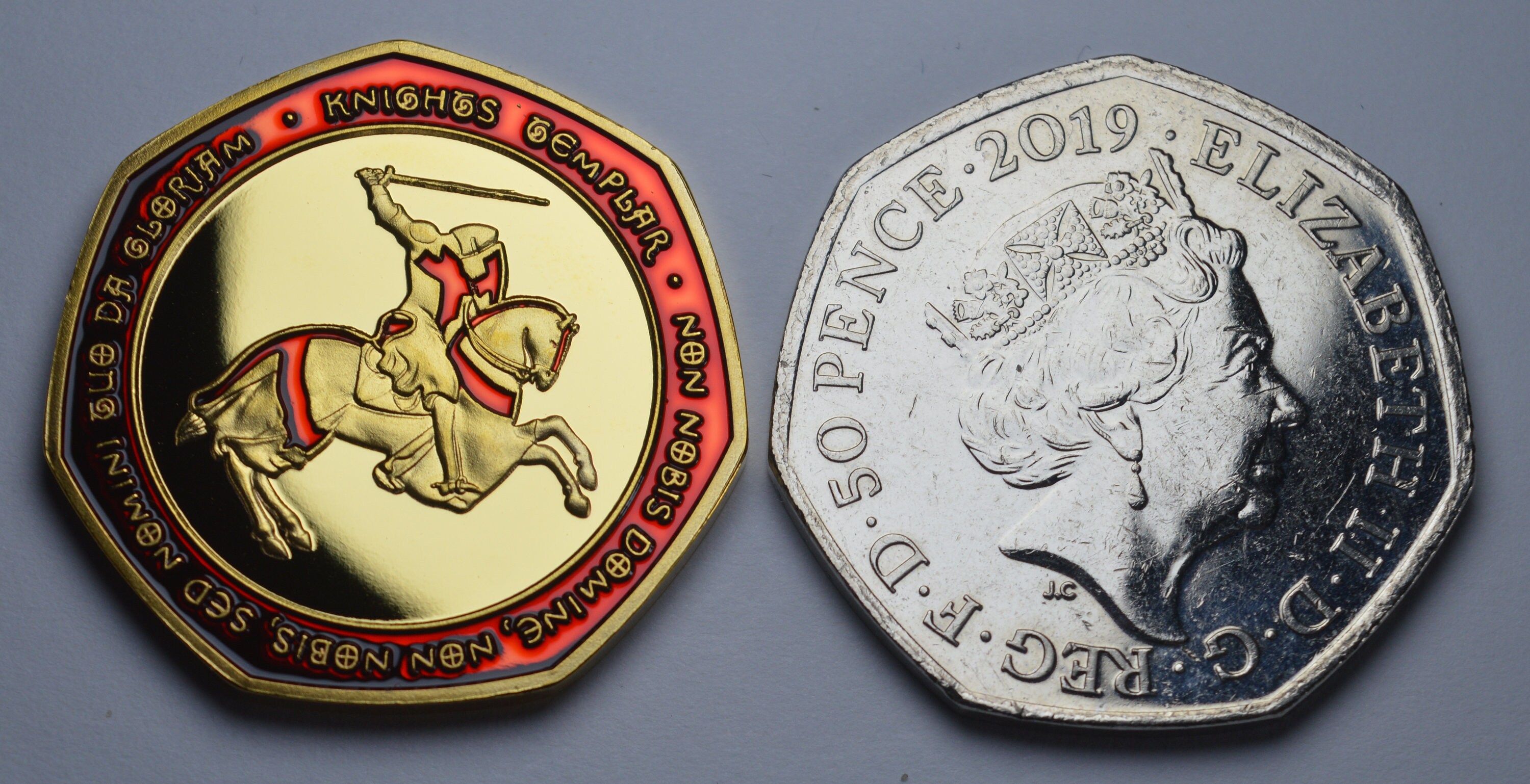 Knights Templar Cross Pattée Round Masonic Pin Badge - Foto 11