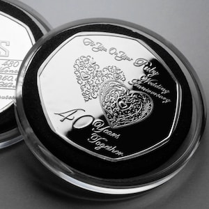 Pour votre 40e anniversaire de mariage en rubis, cadeau commémoratif en argent dans une capsule. Cadeau/Cadeau/Parents/Amis/Mariage. Quarante-40 ans ensemble.