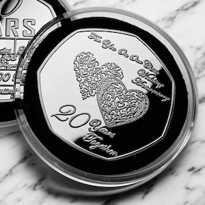 Para ti EN NUESTRO 20.° aniversario de bodas en China, cápsula conmemorativa de plata. Regalo/presente de amor/ficha para esposo/esposa/pareja por 20 años juntos.
