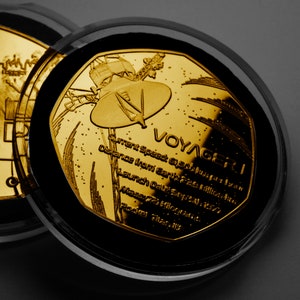 VOYAGER 1 SPACECRAFT 24ct Gold Commemorative in Capsule. Golden Record. Space/NASA/Interstellar/Probe. Space Exploration. Gift/Present