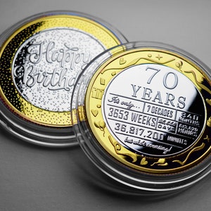 Commémorative du 70e anniversaire en métal argenté et or 24 carats. Cadeau/cadeau pour célébrer/soirée/idées Pièce de 70 ans de grand-père/grand-mère/capsule