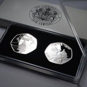 Pair of Boxed MERRY CHRISTMAS .999 Silver Commemoratives in 50p Coin Display Case. Snowman/Reindeer/Tree Gift/Present Xmas/Festive/Stocking