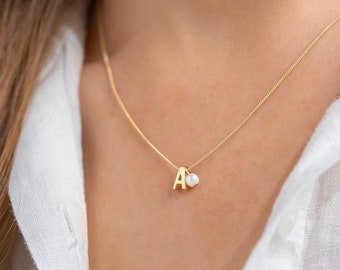 Halskette zum Aufschieben mit Buchstaben und Mini-Perlen aus Sterlingsilber • Initialschmuck • Geschenk für Sie • Geburtstagsgeschenk • Bloom Boutique