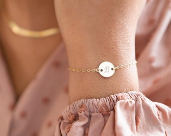 Bracelet personnalisé disque initial • Bijoux mignons • Cadeau pour elle • Cadeau de mariage • Boutique Bloom