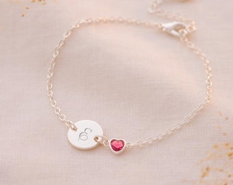 Bracelet personnalisé en argent sterling avec disque initial et coeur avec pierre de naissance • Bijoux en cristal • Cadeau pour elle • Anniversaire • Boutique Bloom