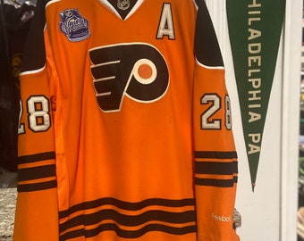 adidas Claude Giroux Philadelphia Flyers NHL Men's Orange Authentic  Practice Player Jersey