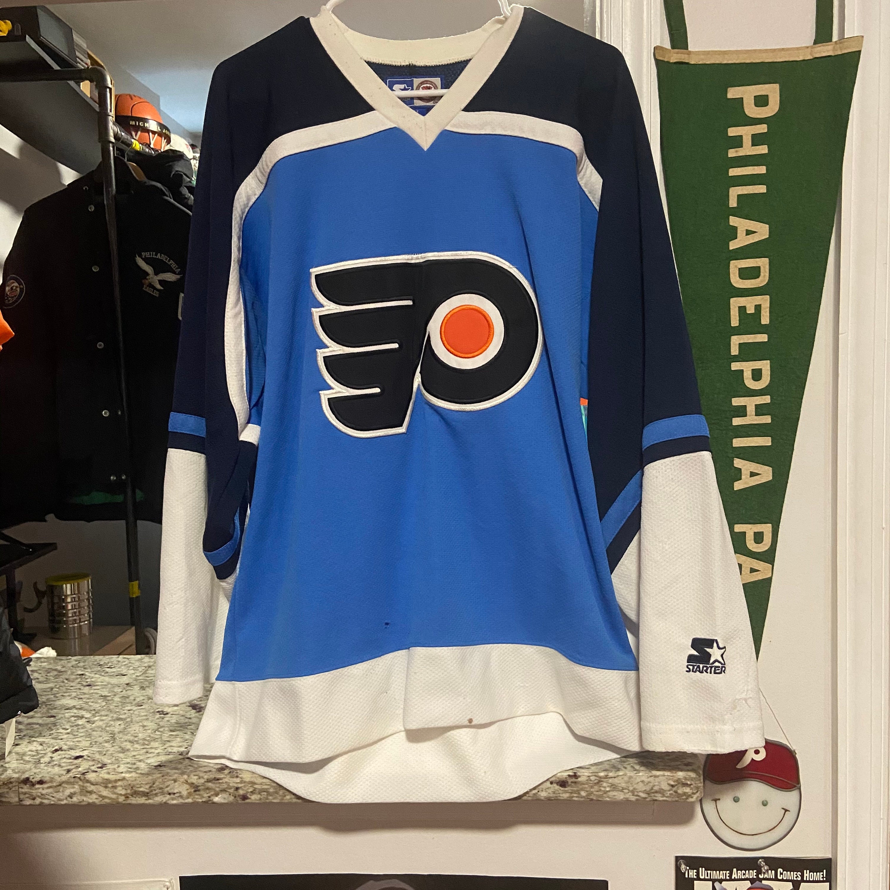 RARE! AUTHENTIC VINTAGE ERIC LINDROS FLYERS HOCKEY JERSEY LARGE STARTER