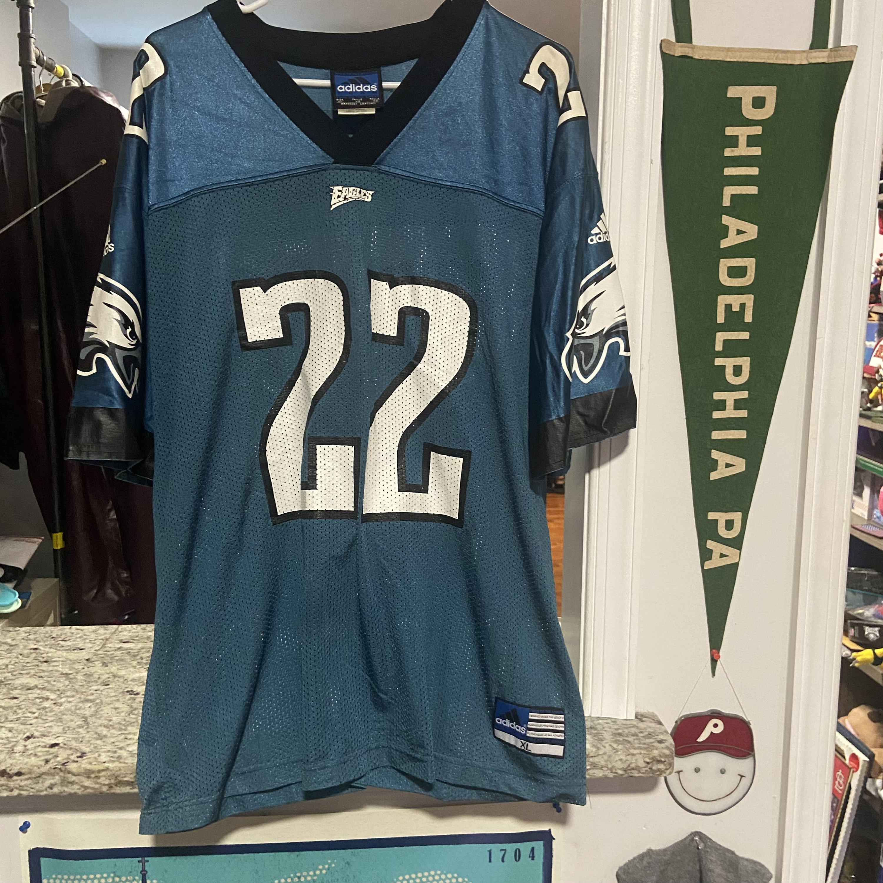 philadelphia eagles throwback jersey