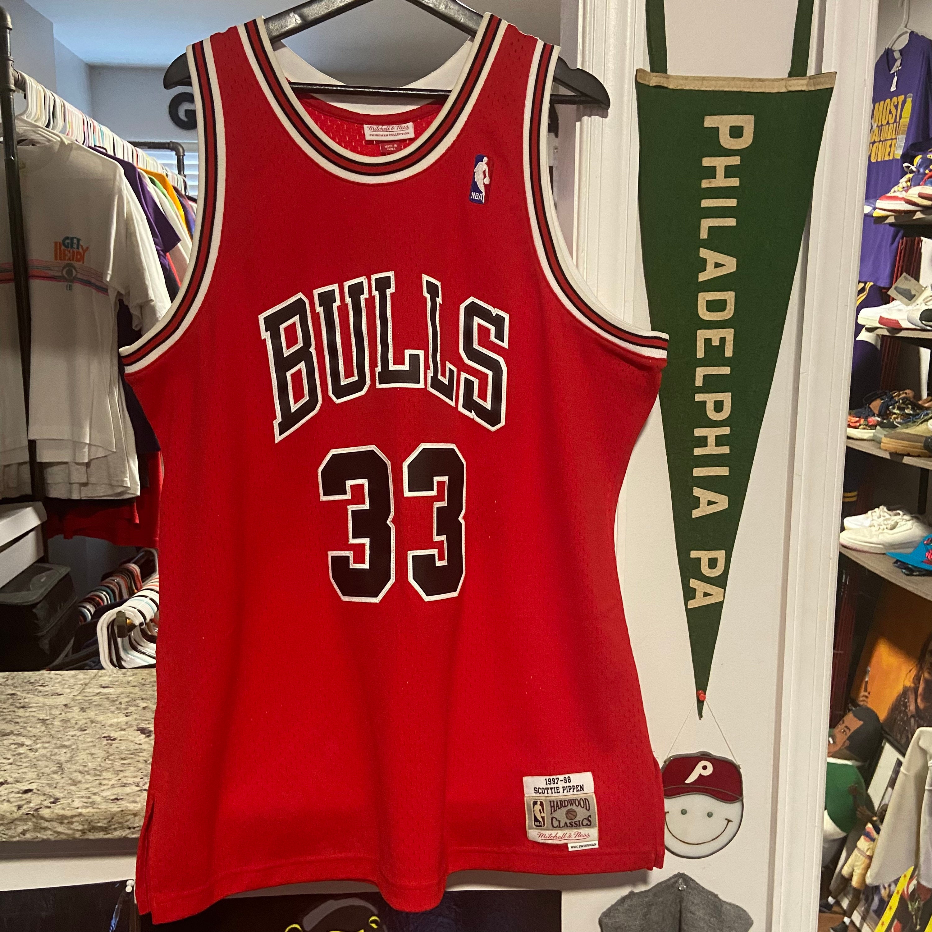 Mitchell & Ness Chicago Bulls Scottie Pippen 1997-98 - Depop