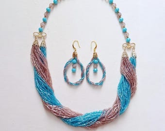 Conjunto de collar de cuentas de color turquesa suave, collar de cuentas de semillas de múltiples hebras, joyería llamativa, joyería nupcial, joyería de regalo para ella.