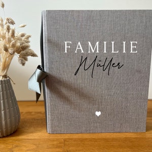 Personalisiertes Stammbuch Lovely mit Namen/Familienname, für DIN A4 Format 32x26cm mit Leineneinband, OHNE EINLAGEN Grau Meliert