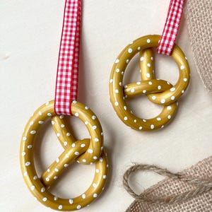 Christmas decoration - polymer clay pretzel - Decoration Alsace