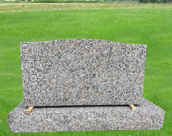 Monumento de granito Gris Monadriz con cruz y flores / Lápida de cementerio MN-04B