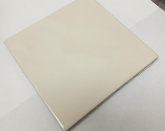 Baldosa cerámica suelta de 4x4 pulgadas, color blanco crema brillante, Summitville 515-645 (muestra).