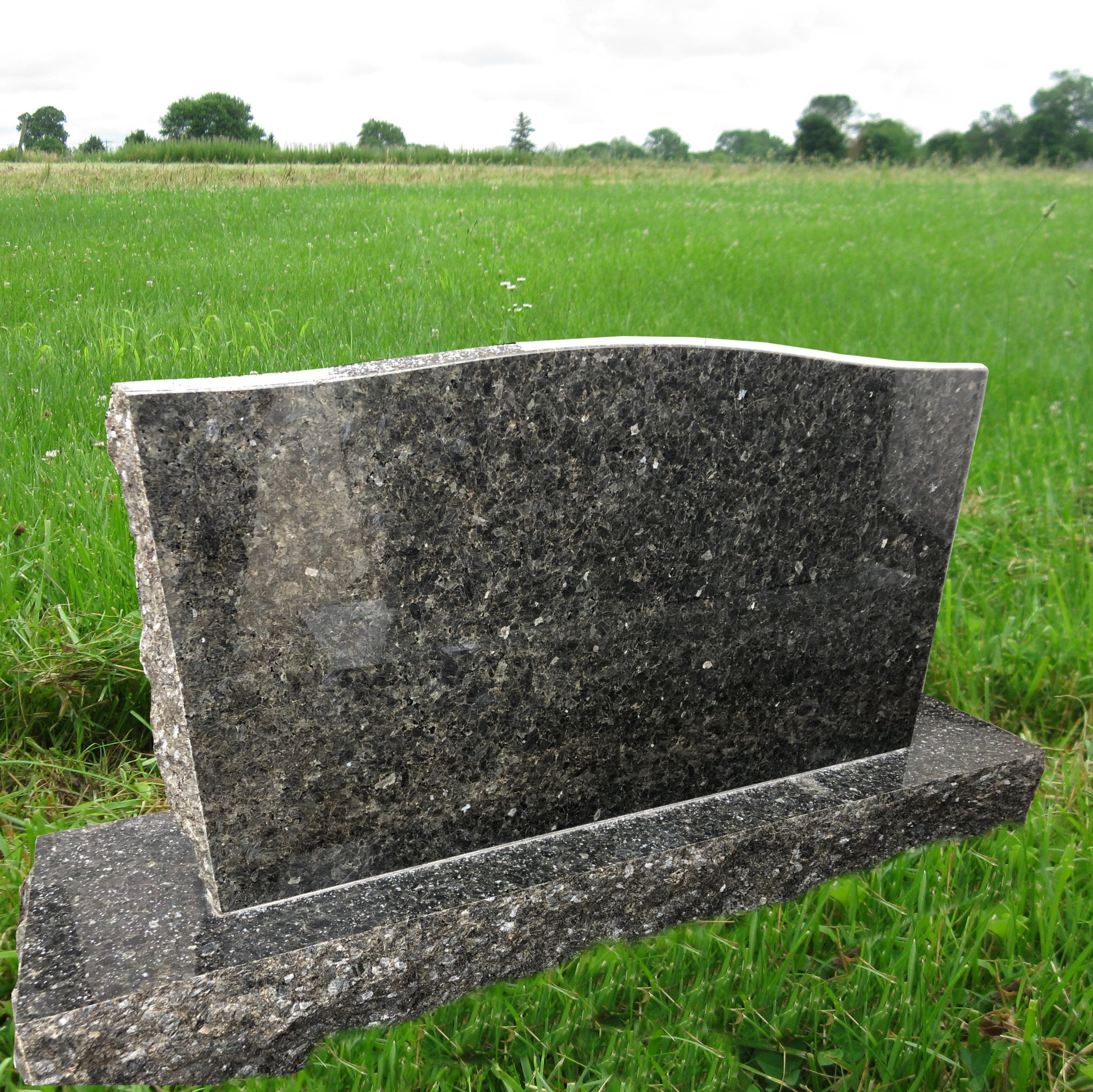 Lápida de granito perla esmeralda MN-261 / Monumento / Lápida de cementerio  / Marcador conmemorativo - Etsy México, image size:2420x2417