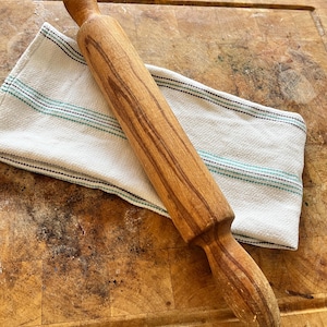 Vintage Rolling Pin Solid Wood Pastery Roller 18 Inches Long