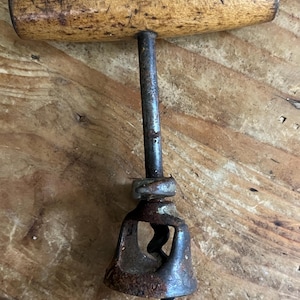 Antique wooden Handle Corkscrew Bottle Opener Vintage Barware