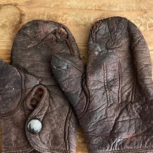 Vintage MCM Leather Baby Mittens Plaid Linning Snap Closure