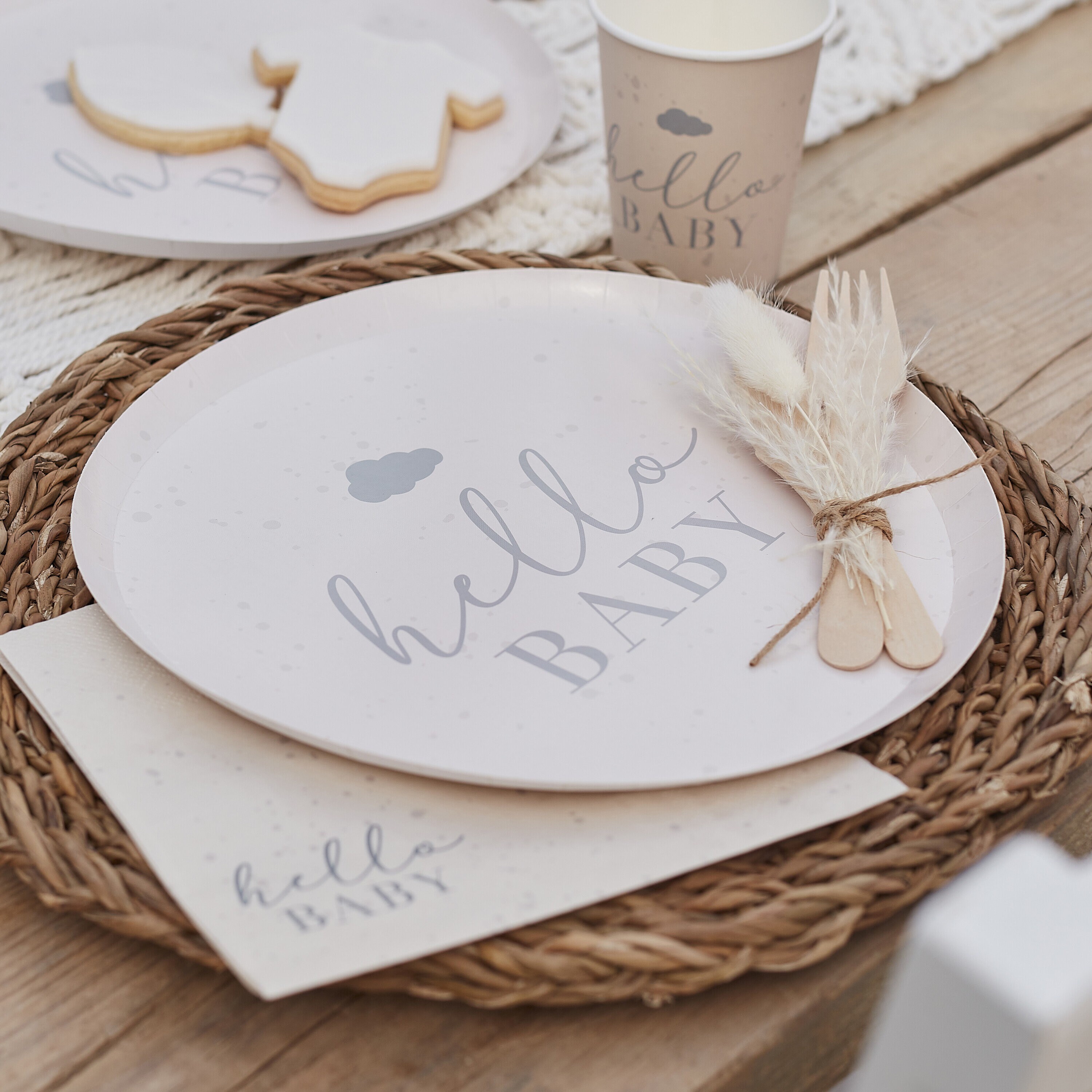 Grey paper plates and napkins online