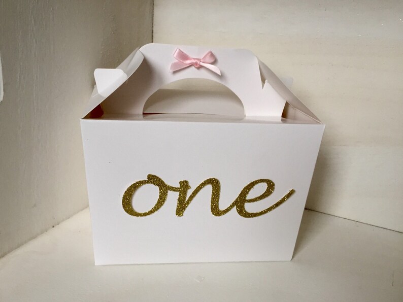 Personalised party box Customized party favour Party bag Party favour First birthday party box. First birthday party bags Party box