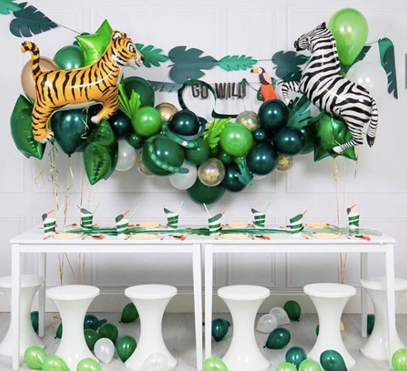 Kit ballons sur le thème de la jungle - Créatrice ETSY : InspiredbyAlma