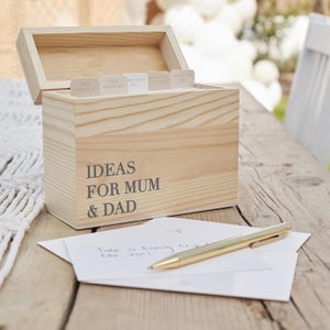 Livre d'or alternatif en bois pour baby shower // Cadeau pour baby shower // Cadeau pour baby shower // Messages pour les invités // Futures parents // Cartes-conseils pour les parents