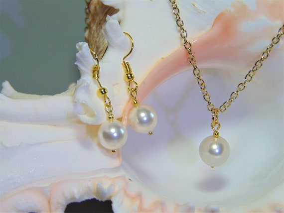 Single pearl necklace and earring set deals