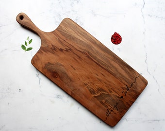 Personalized Cutting Board, Personalized Wedding Gift For Couple, Custom Engraved Cheese Board With Handle, Engagement Gift, Paddle Board